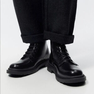 Zara Laced Boots Black for Men (New with tag)size 39